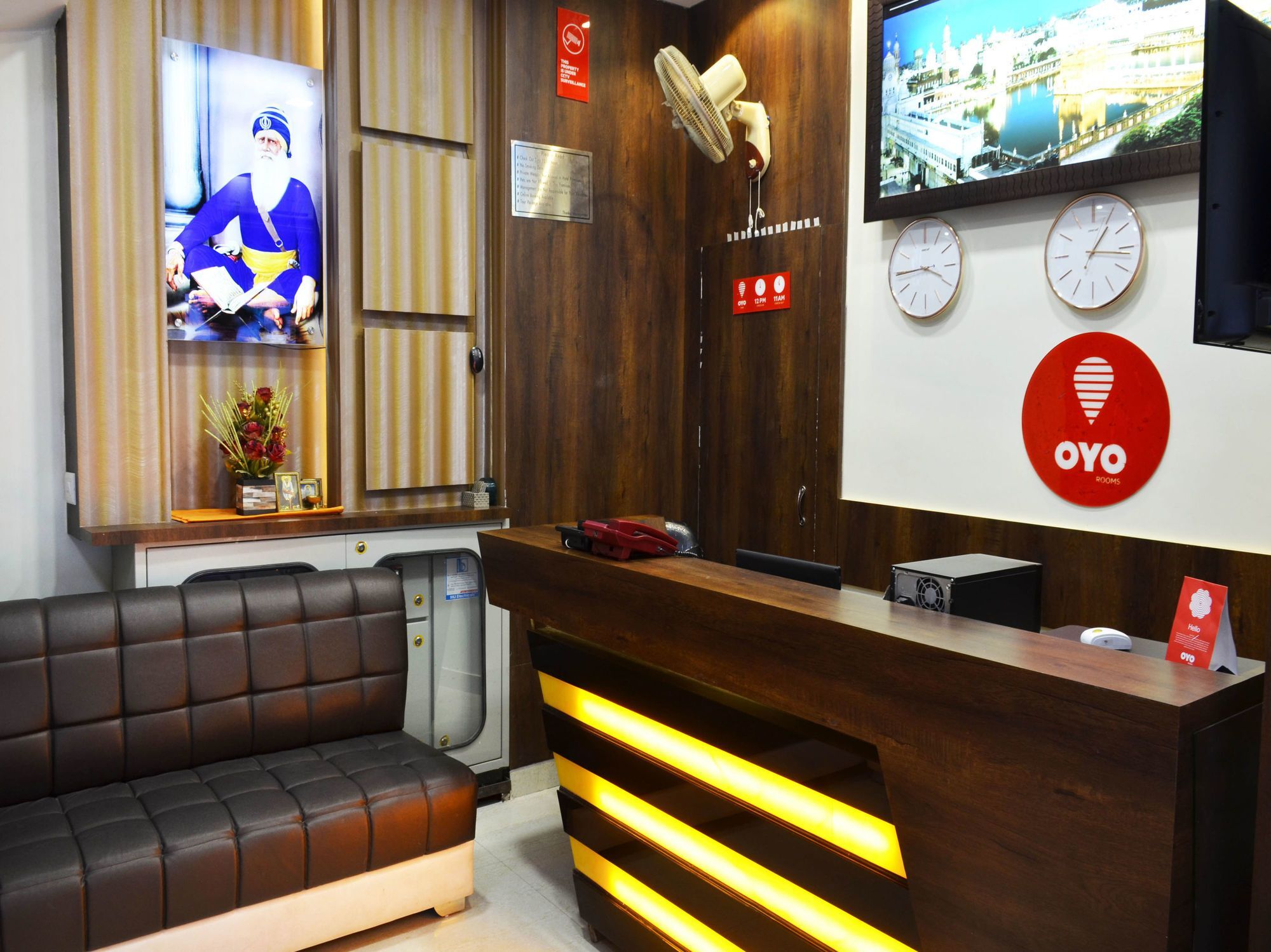 ホテル Oyo 7447 グランド パーク アムリトサル エクステリア 写真